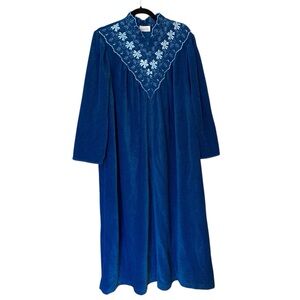 Vanity Fair Women’s SZ XL Blue Velour Quarter Zip Full Length Robe Embroidered